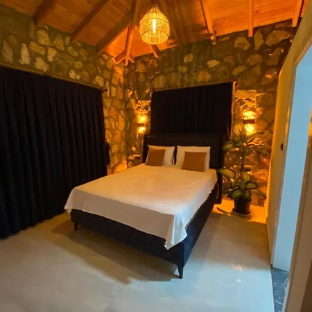 Vilă Luxury Stone House With Turkish Hamam, Sauna, Indoor And Outdoor Pool In Fethiye *