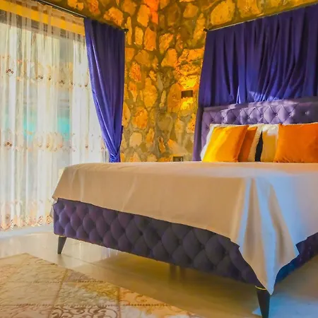 Vilă Luxury Stone House With Turkish Hamam, Sauna, Indoor And Outdoor Pool In Fethiye Muğla
